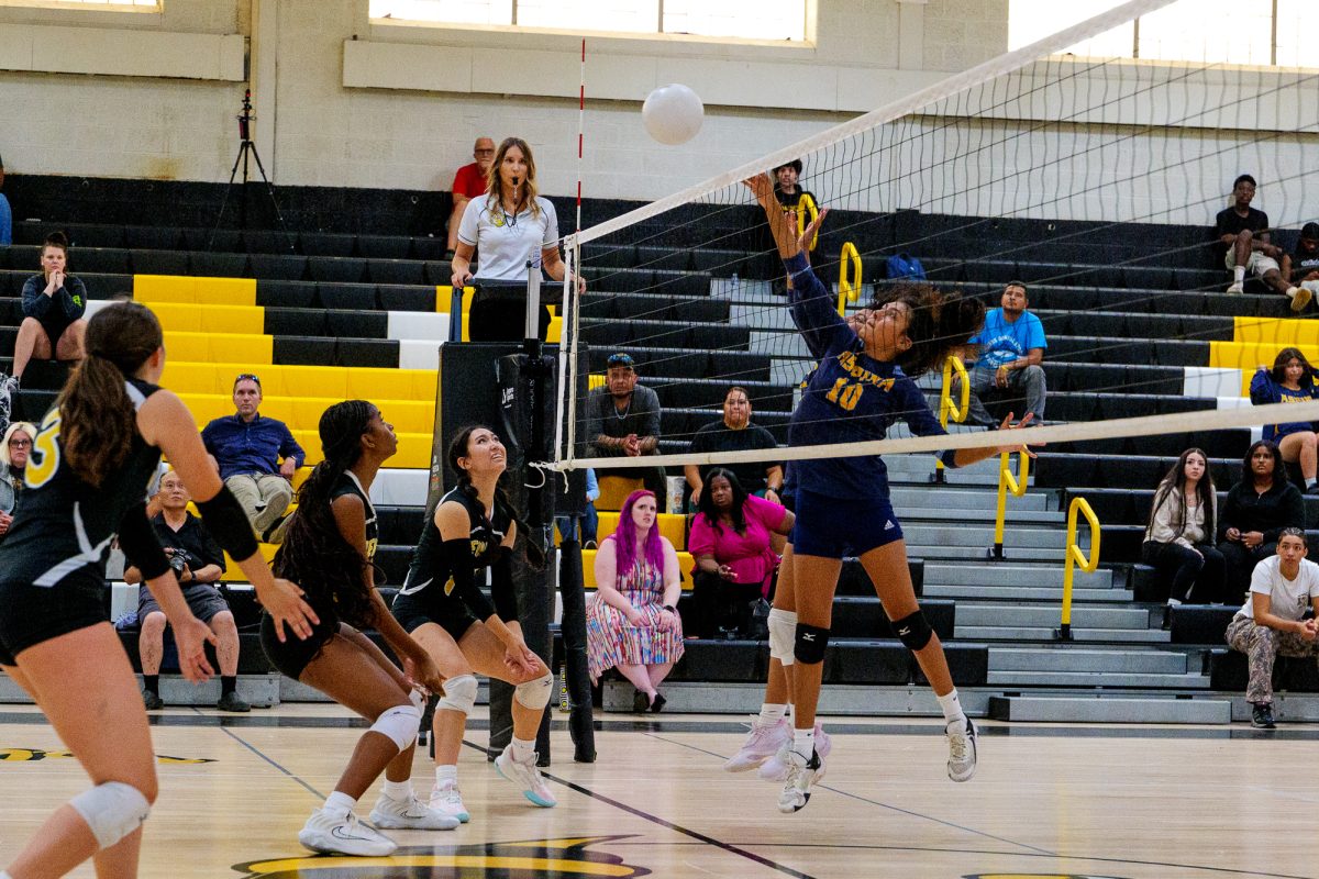 Jacket Volleyball gets bumped by Aspira